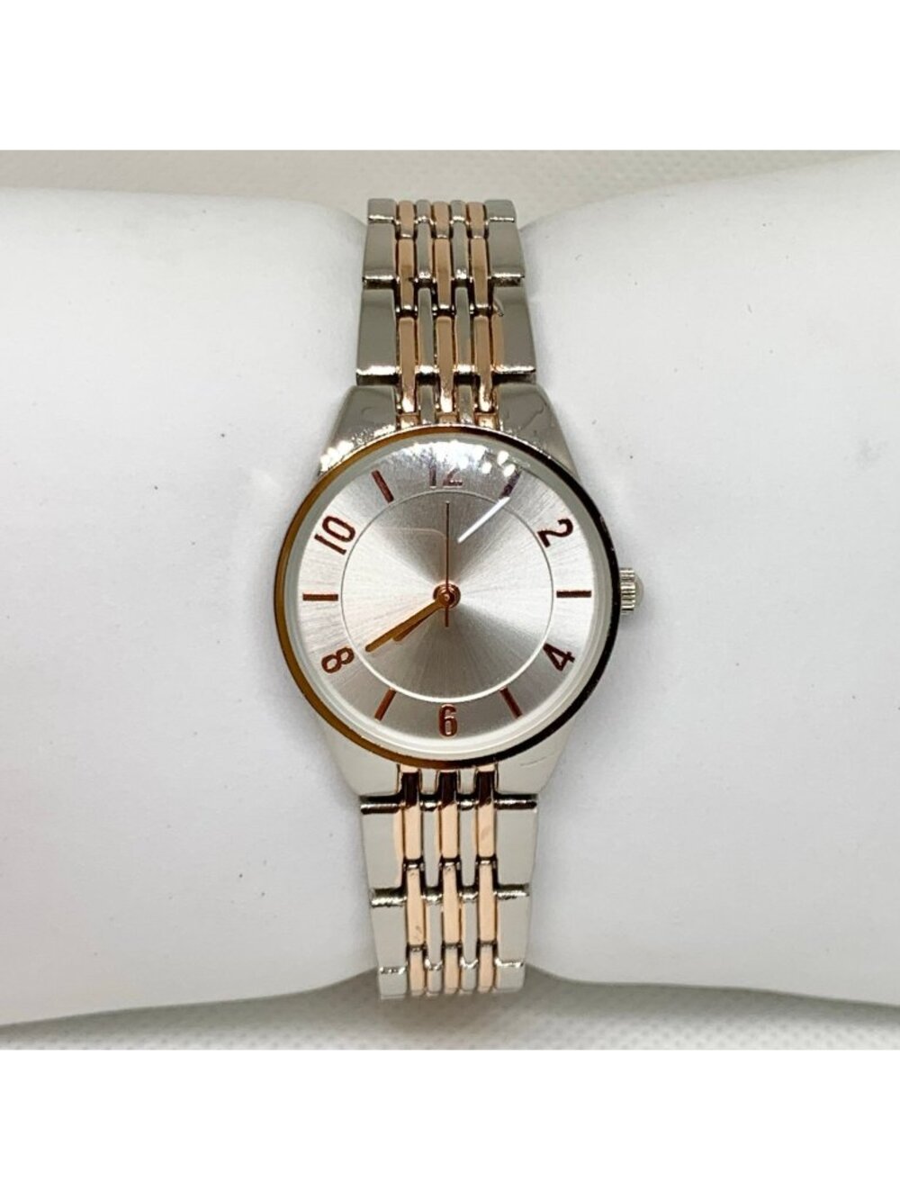 FMD Women’s two tone watch 25mm quartz analog size 6.5” running